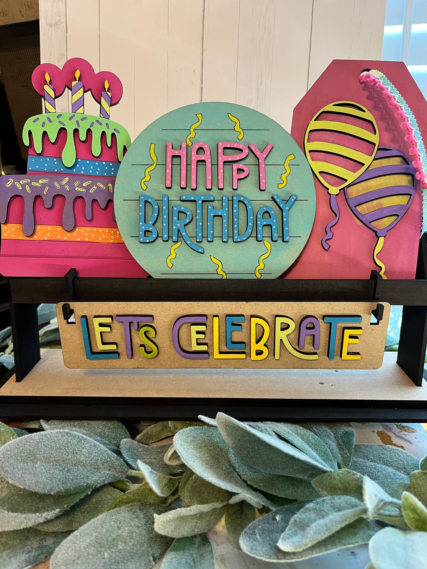 Shelf Sitter - Park Bench Style