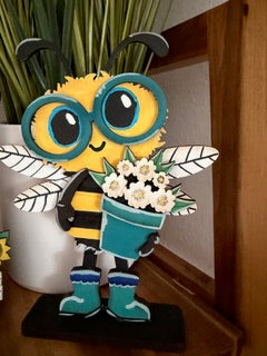Spring Bee and Shelf Leaner