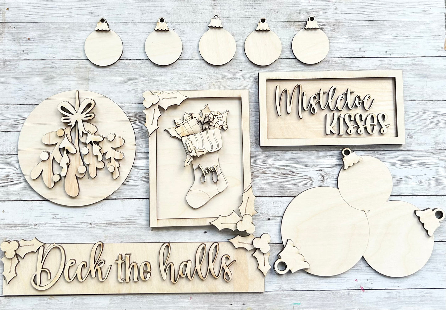 Mistletoe Tiered Tray Kit